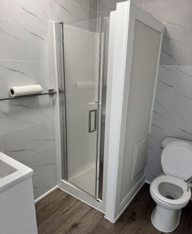 765 Pape Ave - Photo 5 of 6