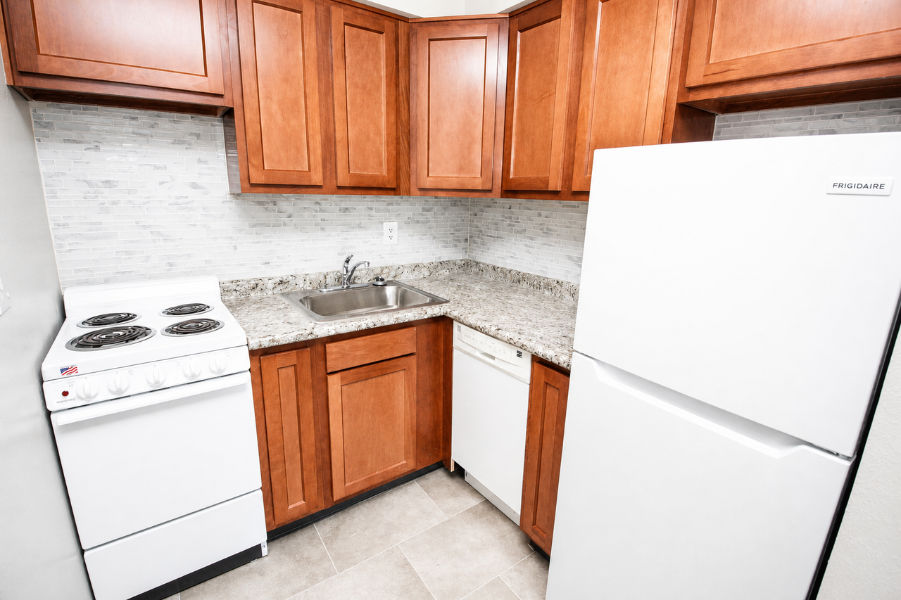 37 WASHINGTON AVENUEAPT 203 #203 - Photo 3 of 8