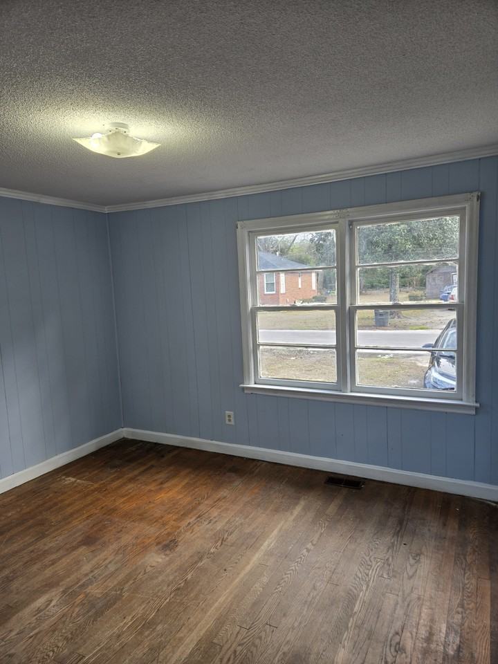 106 Jones St #106 - Photo 4 of 10