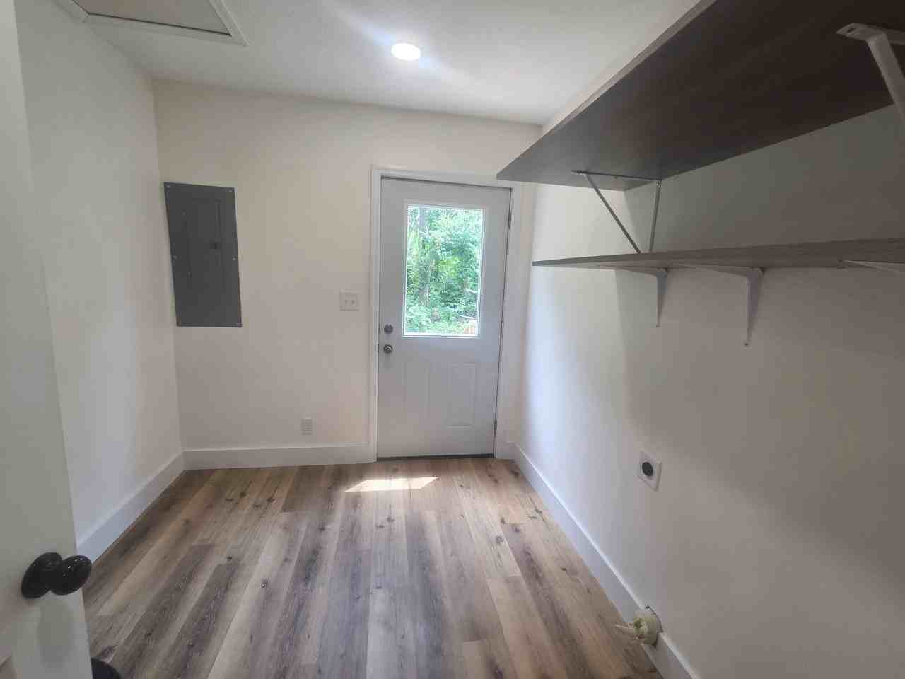 2842 W Elm St #1 - Photo 7 of 24