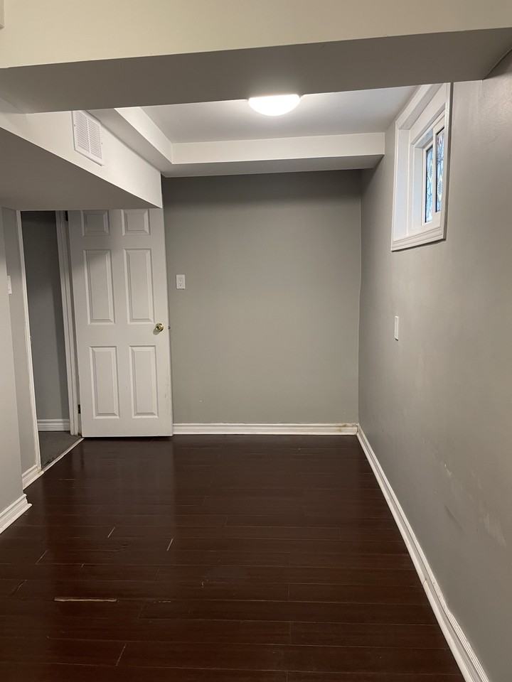 646 Park St N Lowr - Photo 7 of 9