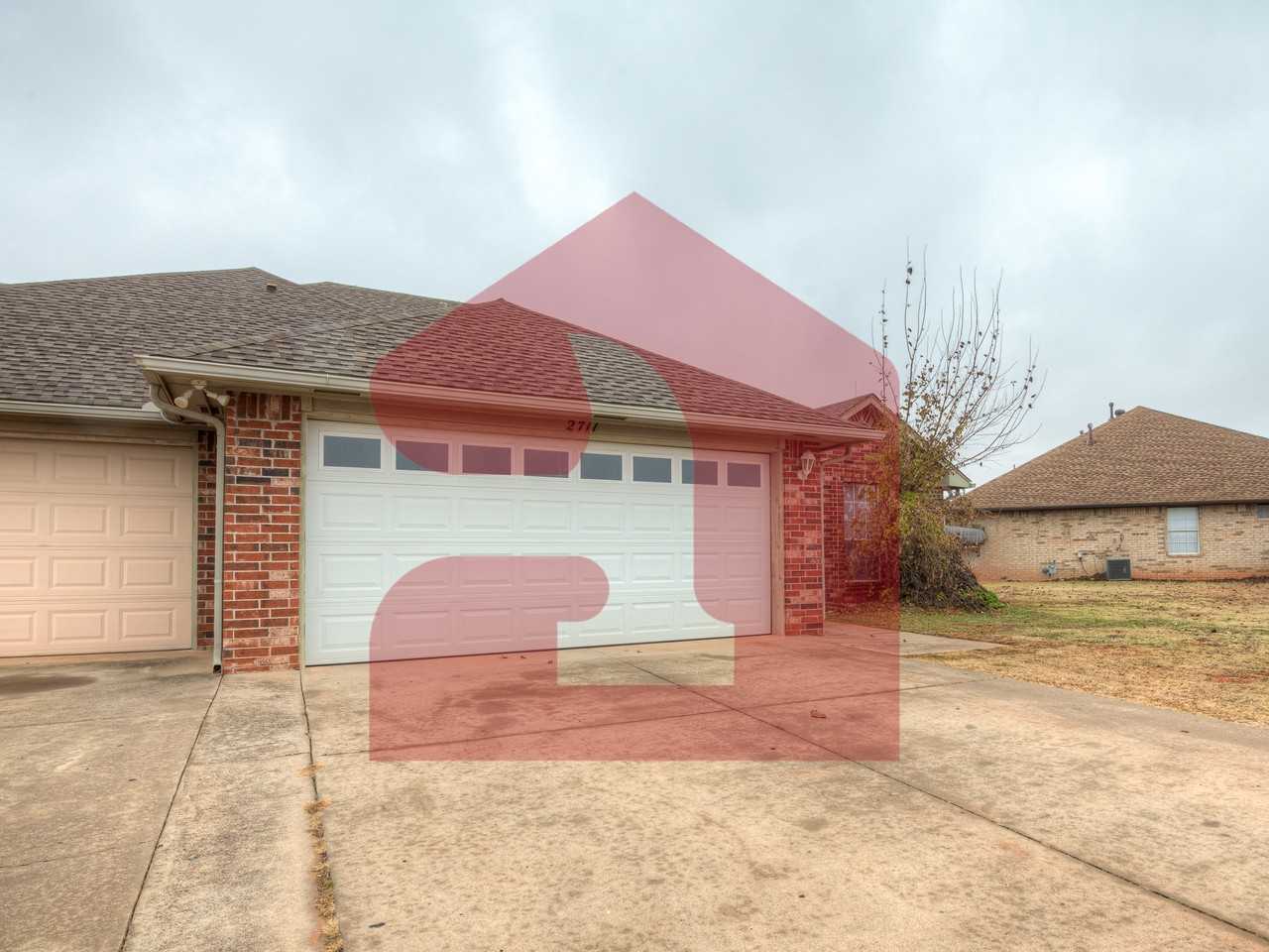 2711 Silvertree Dr #1 - Photo 3 of 50