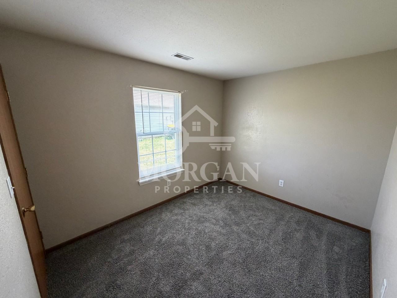 1216 Wolf Run Ct - Photo 7 of 9