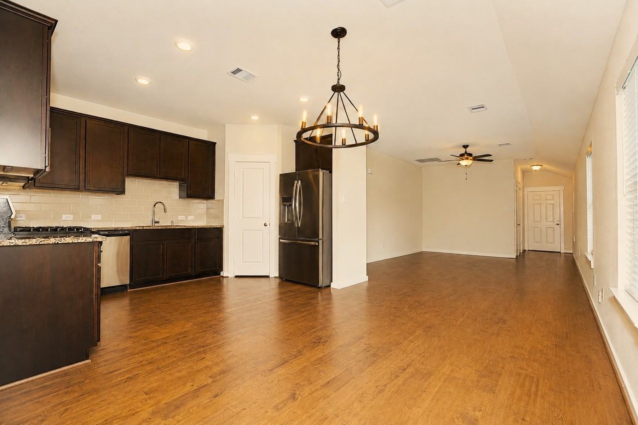 233 Laura Leigh Ln #1 - Photo 3 of 10