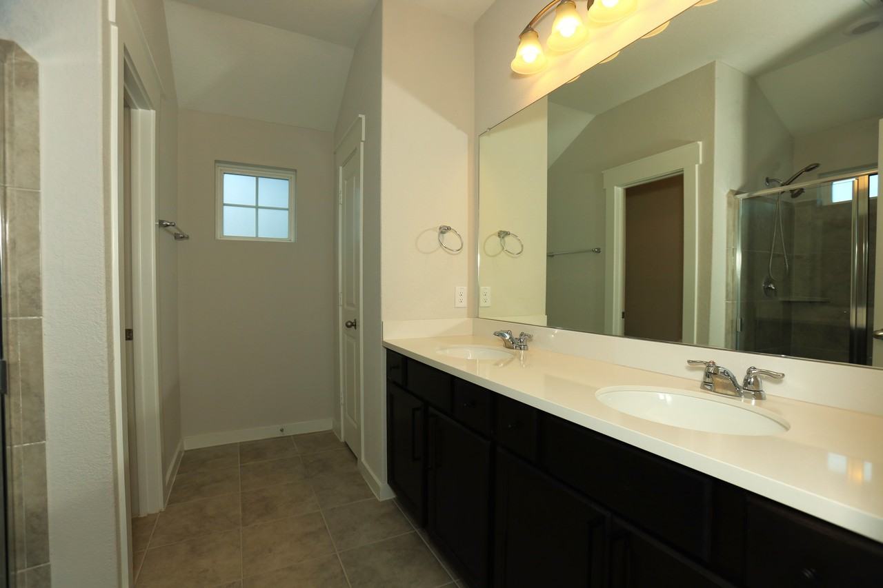 233 Laura Leigh Ln #1 - Photo 6 of 10