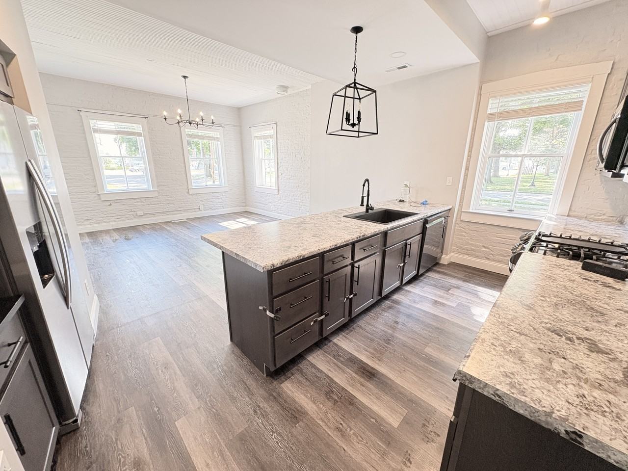 507 E Church St #1 - Photo 5 of 25