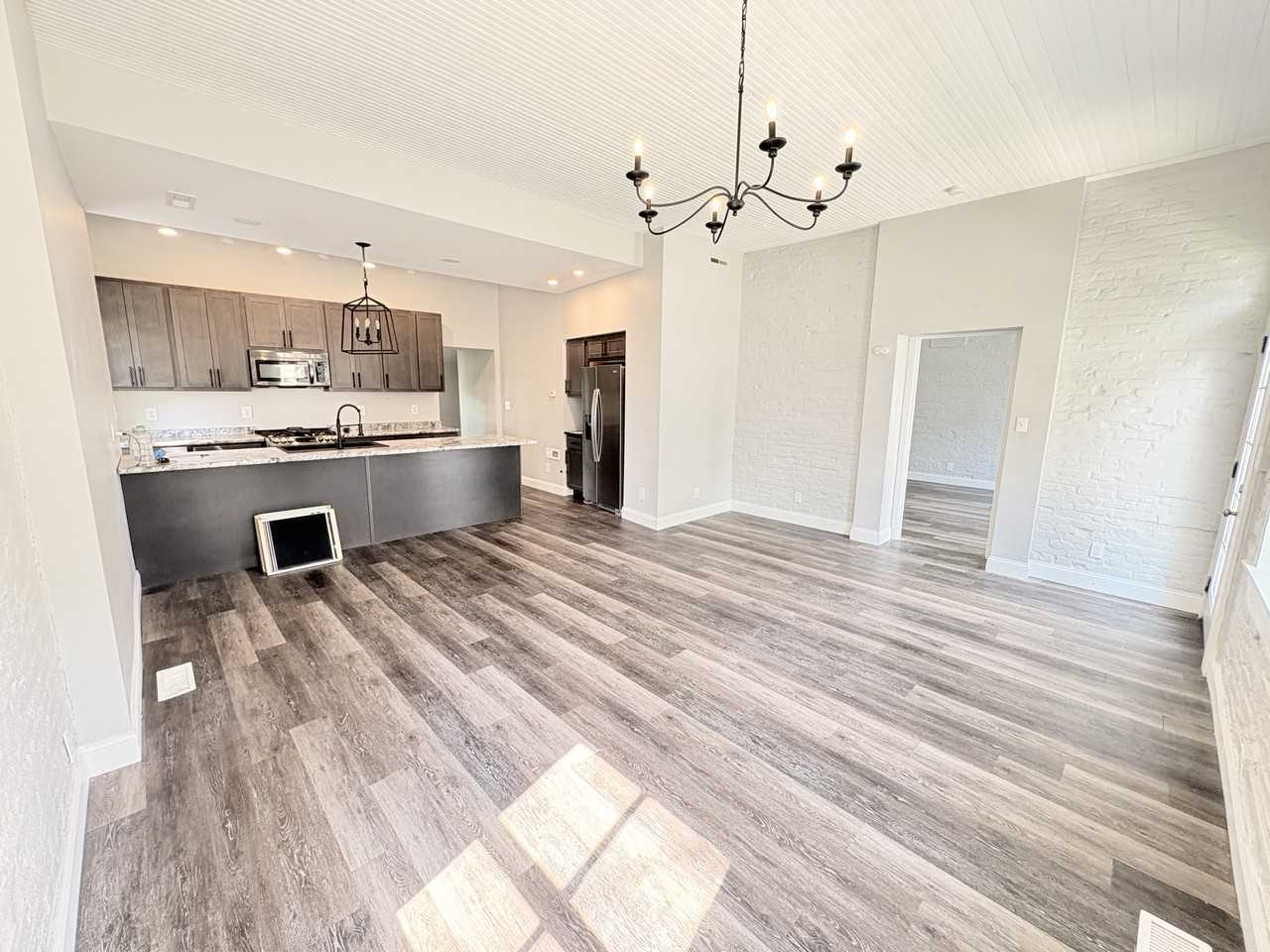 507 E Church St #1 - Photo 6 of 25