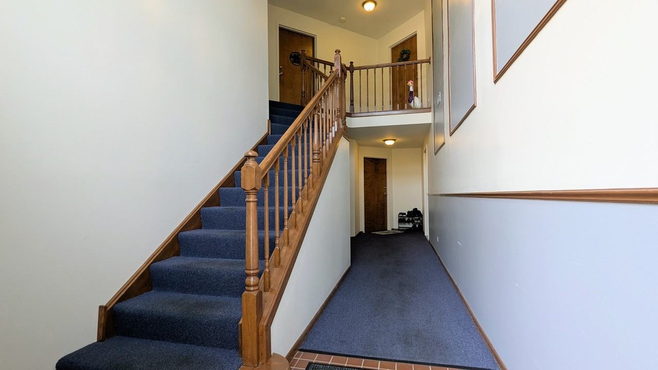 1880 Fox Run Dr - 1Unit B #1 - Photo 2 of 16