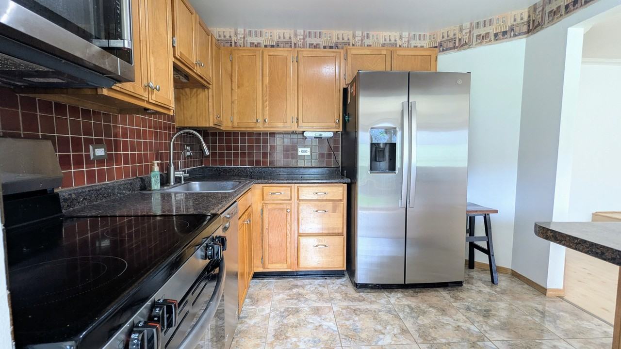 1880 Fox Run Dr - 1Unit B #1 - Photo 7 of 16