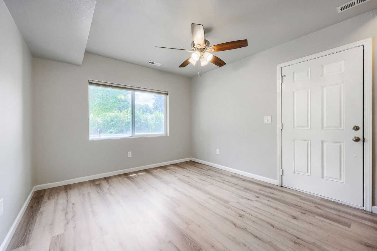 3122 Illinois Ave #1 - Photo 3 of 17