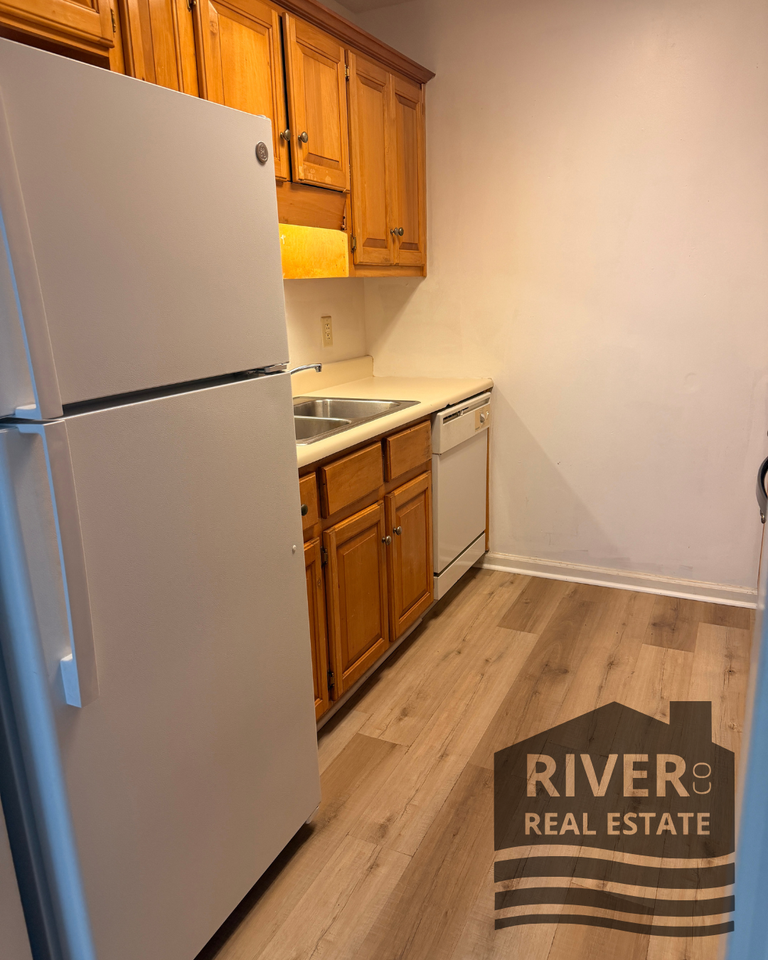 411 E Roosevelt Ave #D - Photo 4 of 12