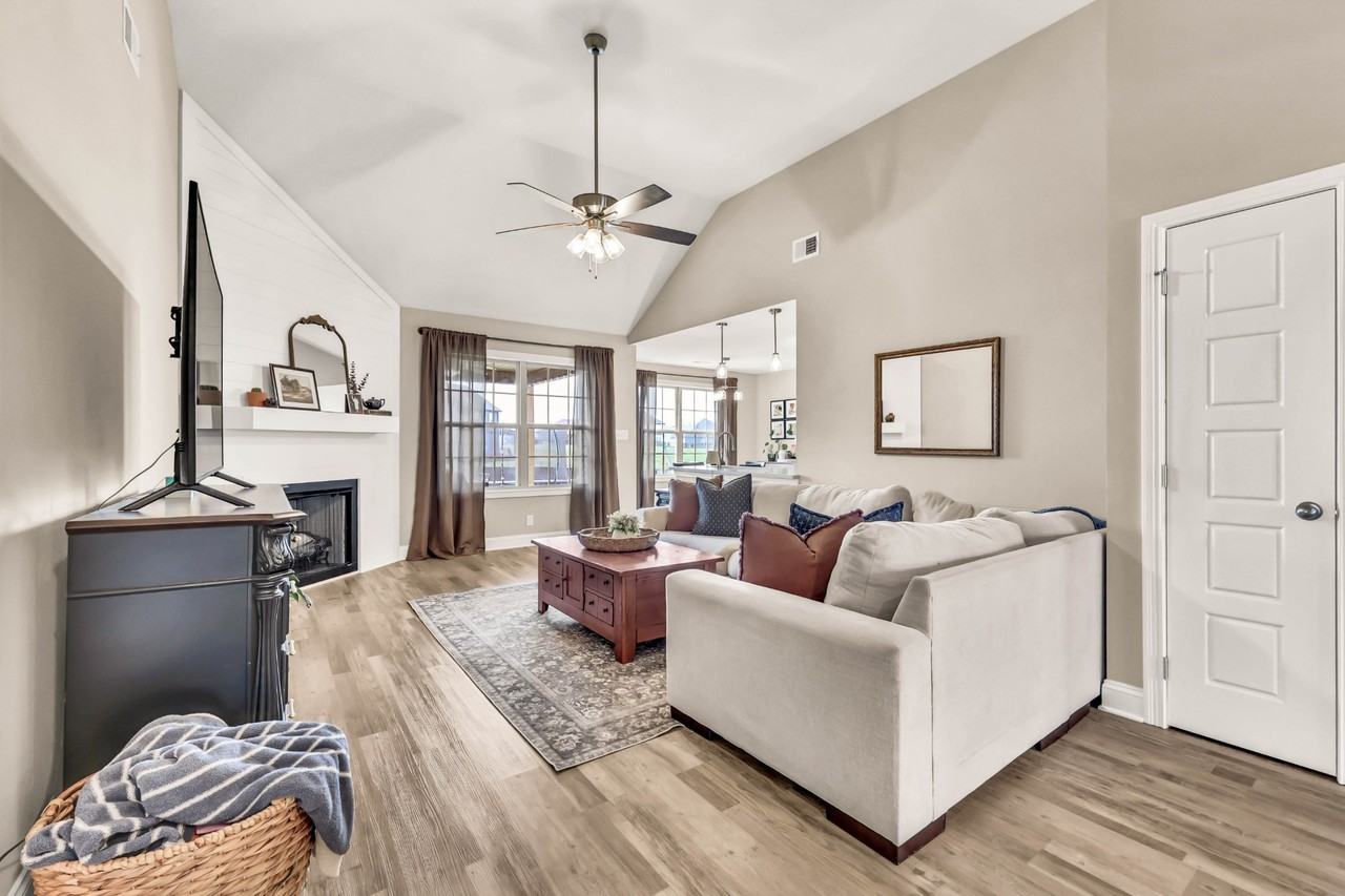 516 Castle Pinckney Ln #1 - Photo 6 of 27