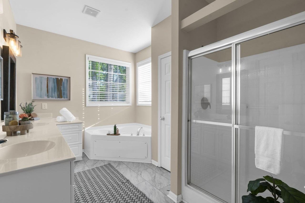 9406 Ayscough Rd #1 - Photo 5 of 11