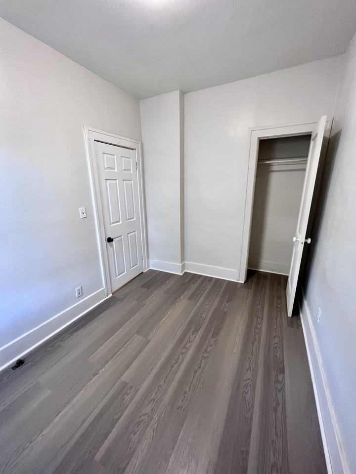 2236 Ontario St #4 - Photo 5 of 7