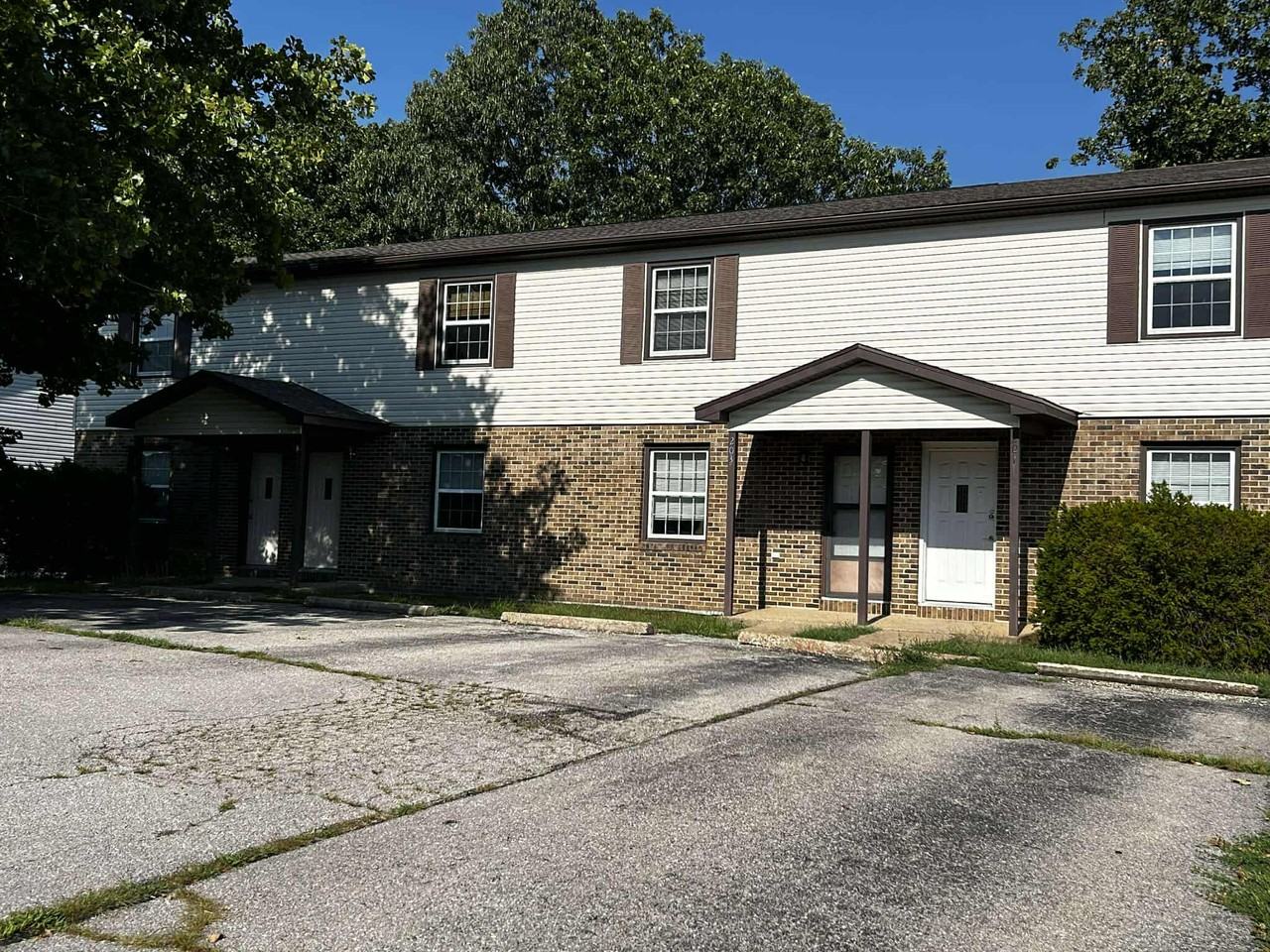 403 Country Villa Ln #1