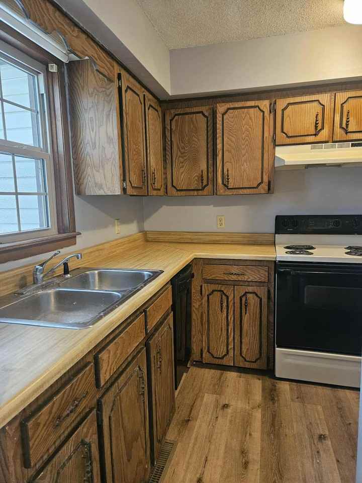 403 Country Villa Ln #1 - Photo 4 of 9