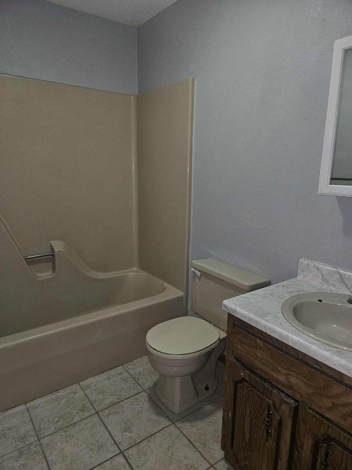 403 Country Villa Ln #1 - Photo 7 of 9