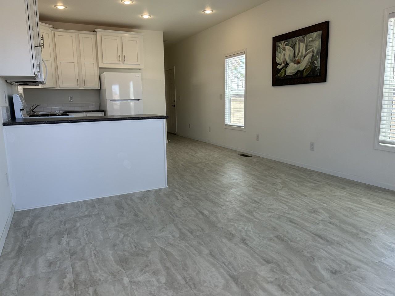 925 N Plaza Dr #92 - Photo 3 of 7