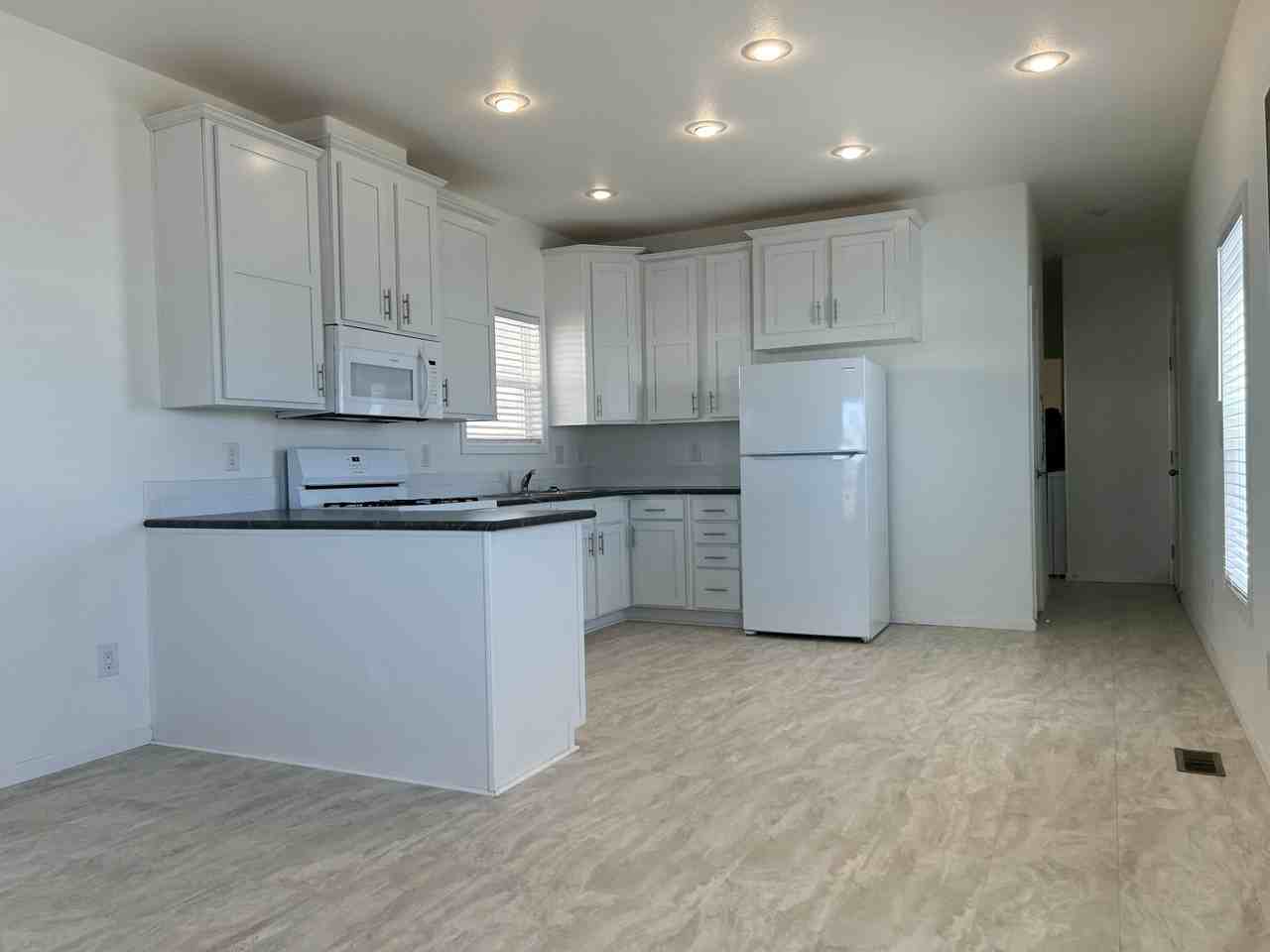 925 N Plaza Dr #92 - Photo 4 of 7