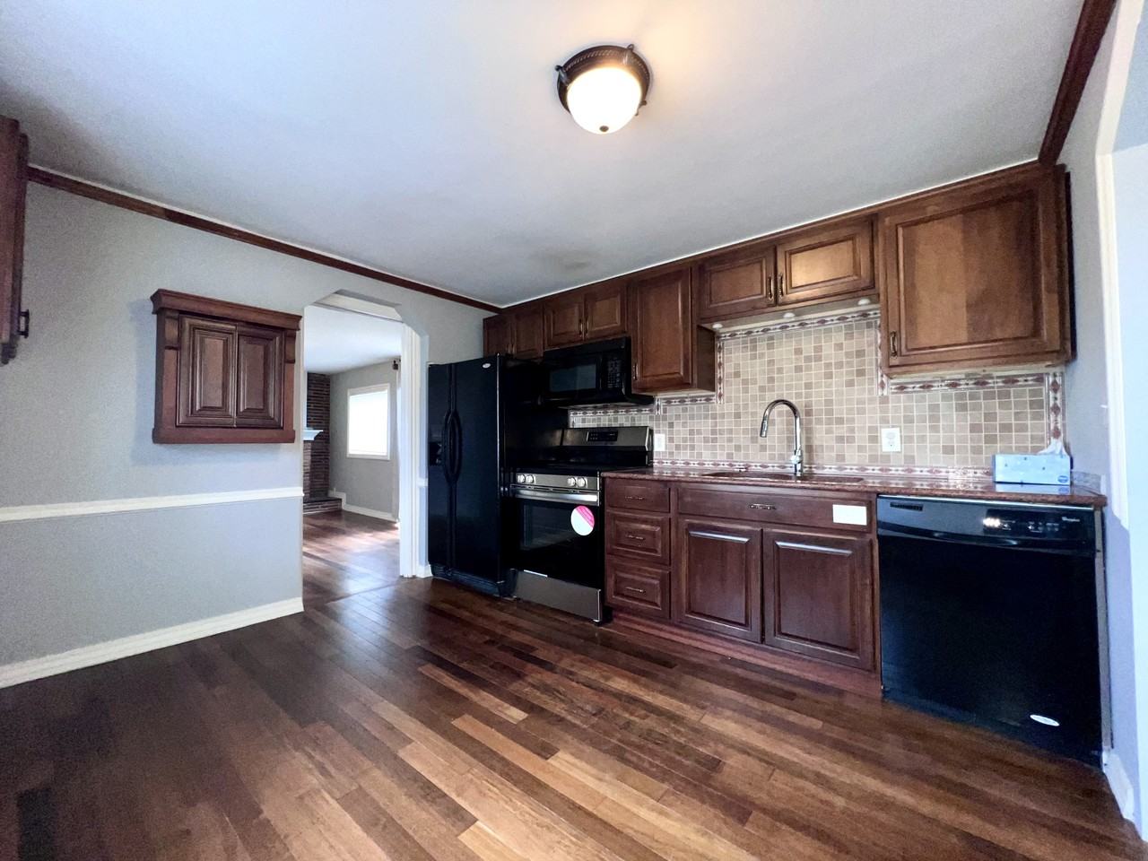 30105 Alger St #1 - Photo 5 of 14