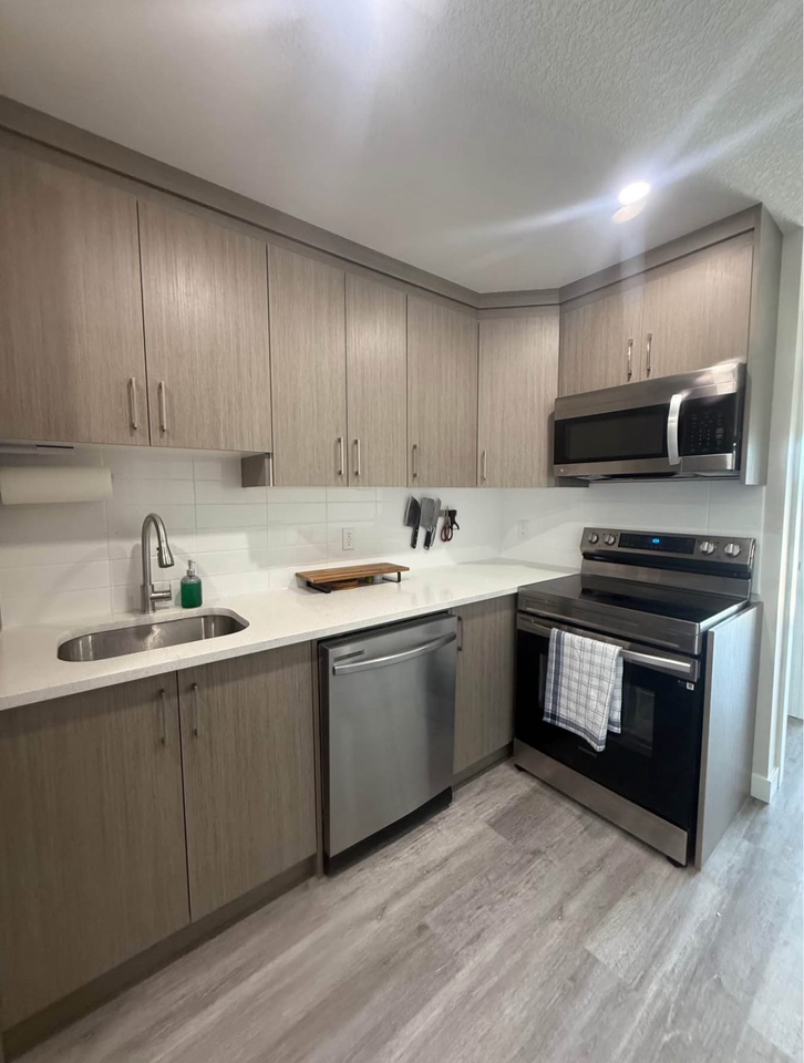 729 Carrington Blvd Nw #B - Photo 7 of 10