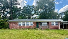 800 Fairfax Dr #1 - Photo 1 of 1