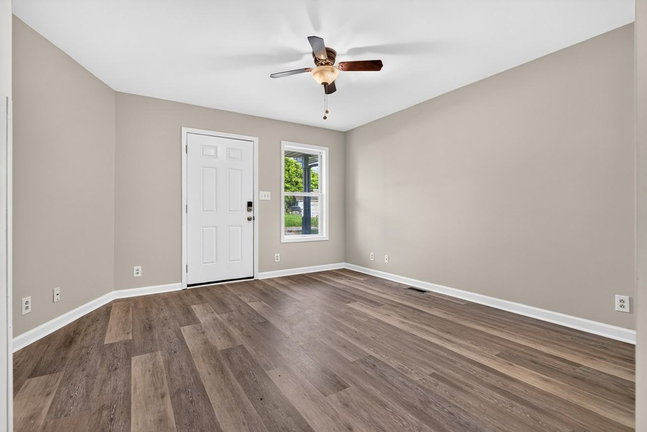837 Princeton Cir #1 - Photo 2 of 10