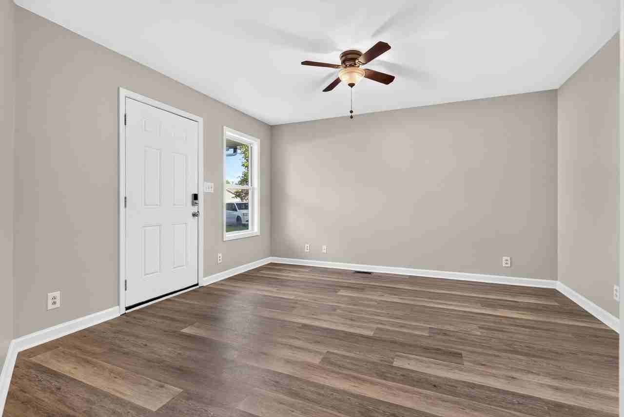 837 Princeton Cir #1 - Photo 3 of 10