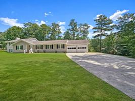 featured image of 5949 James Rd #1