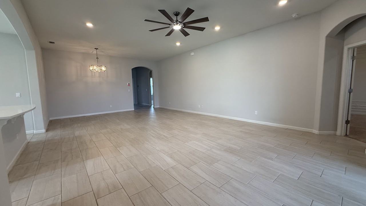 194 52nd Sq #1 - Photo 6 of 48