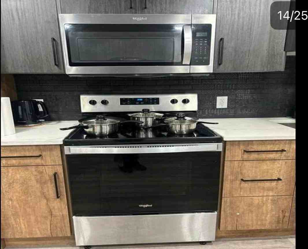 2731 Collins Cres Sw Bsmt #BS - Photo 3 of 10