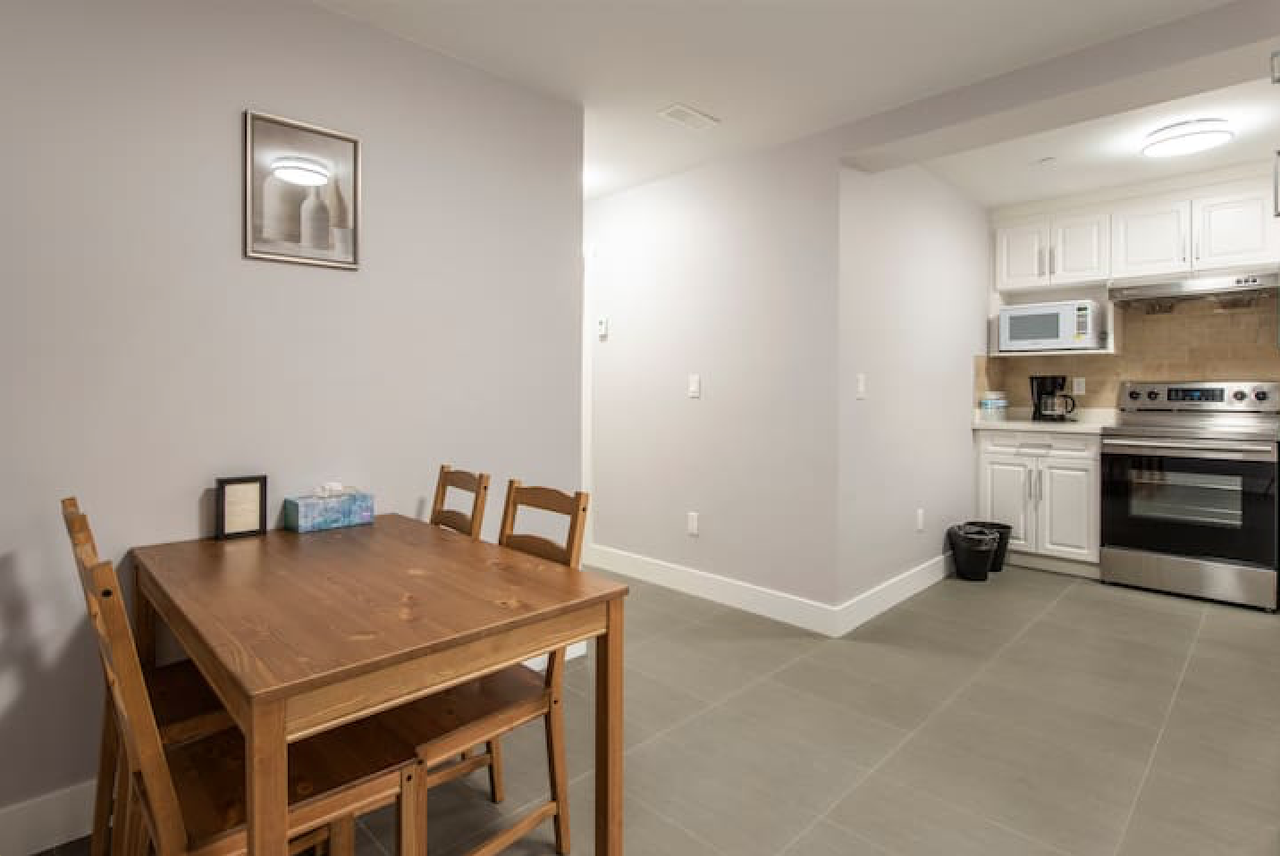 100 East 48th Avenue - Photo 2 of 5