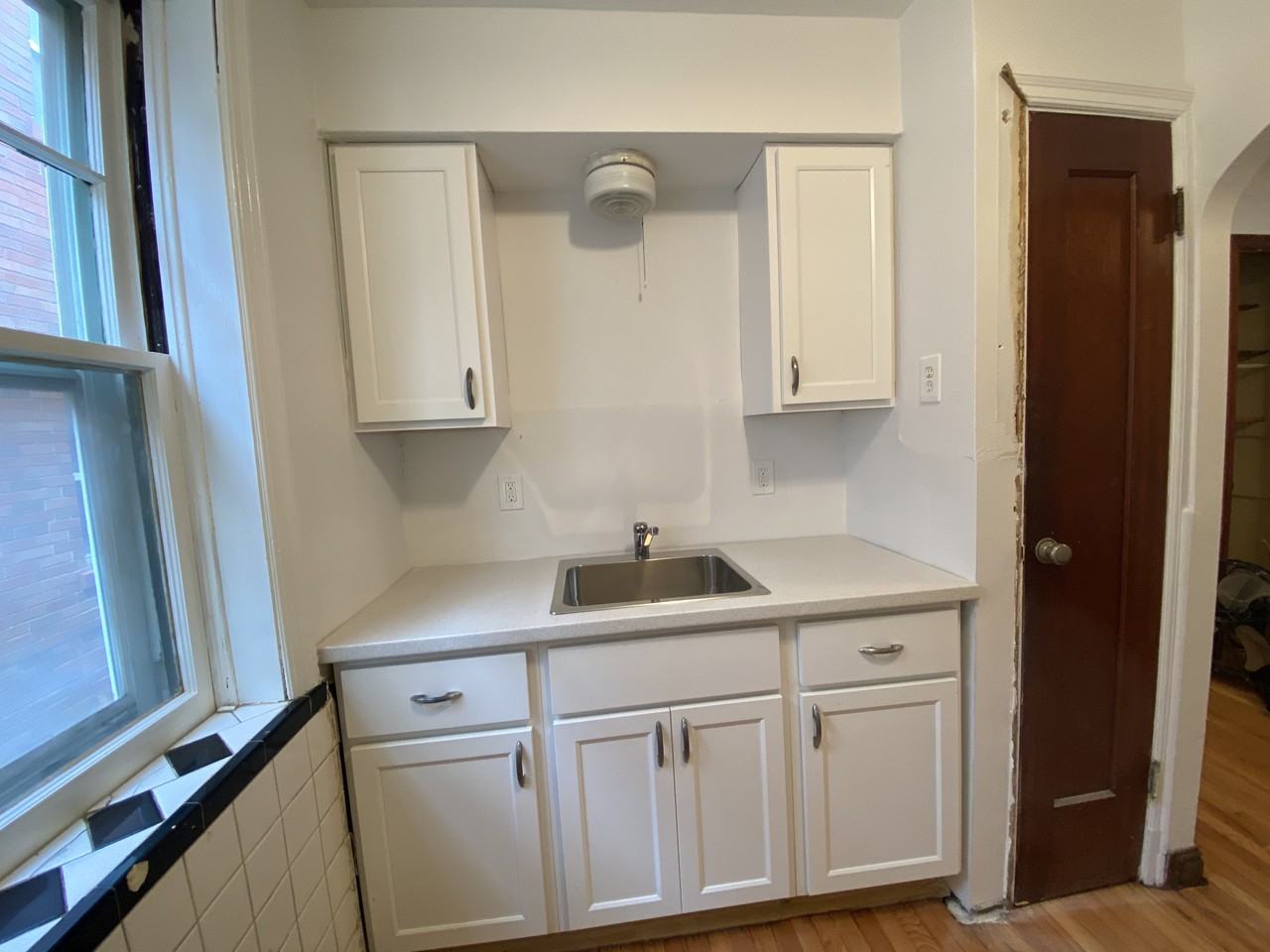 8828 Riverview Blvd Apt 1n #1N - Photo 5 of 18