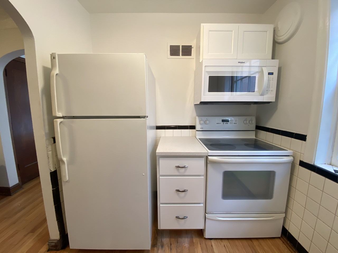 8828 Riverview Blvd Apt 1n #1N - Photo 6 of 18