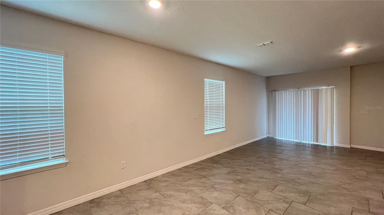 11056 Great Rock St #1 - Photo 5 of 10
