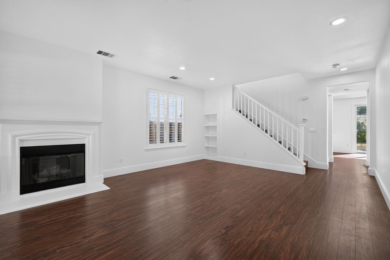 1901 Bright Willow Cir #1 - Photo 4 of 10