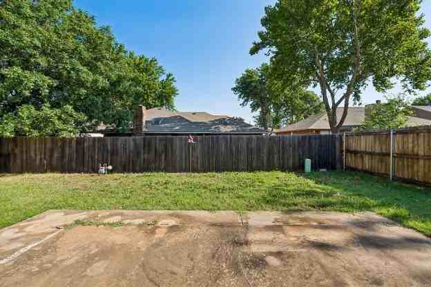 1909 Fountain View - Photo 7 of 41
