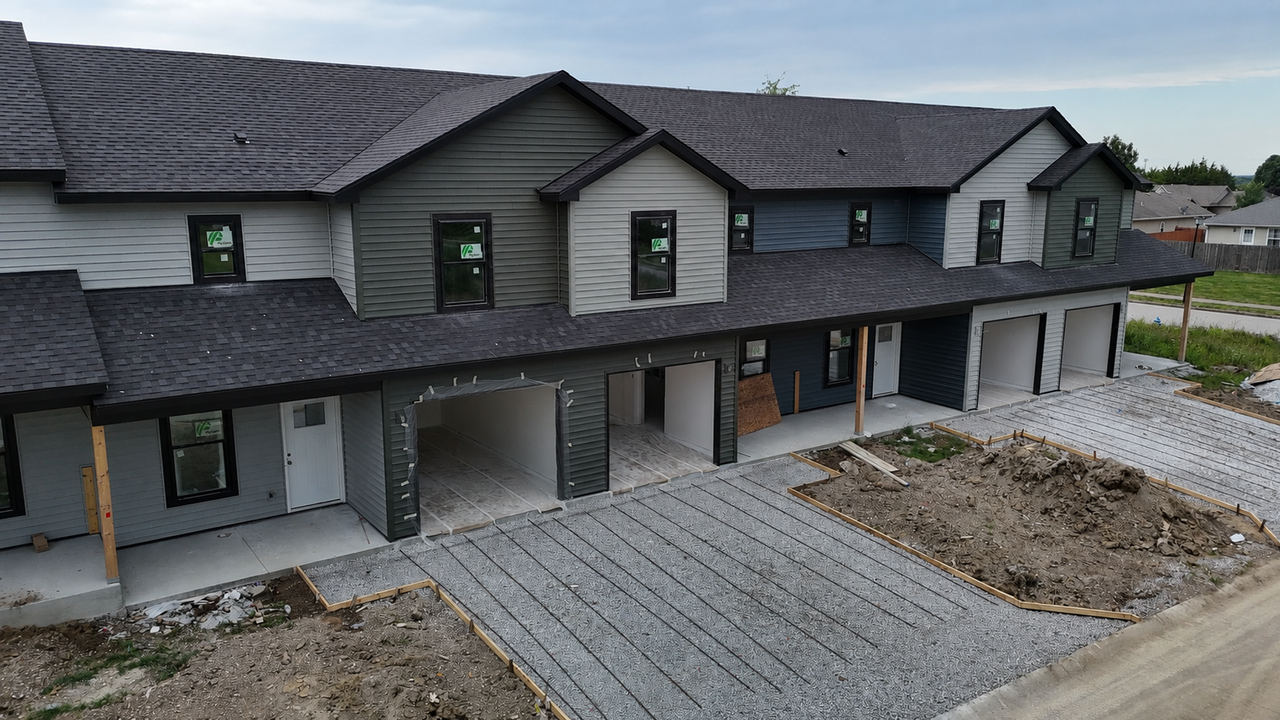 5000 Derby Ridge Dr #502 - Photo 2 of 38