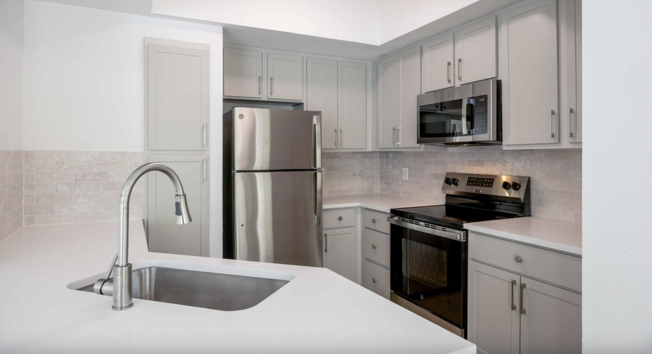 3000 Barton Creek Boulevard - Photo 4 of 20