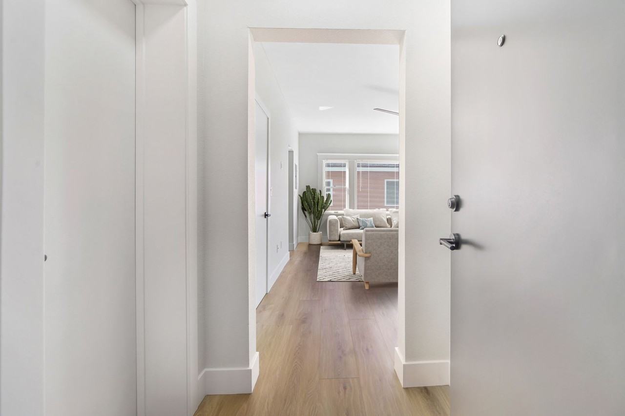 1532 E 2nd Street - Photo 2 of 10