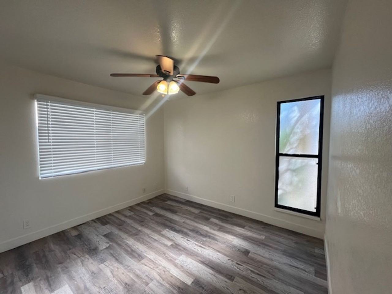 320 W Canon Perdido St #1 - Photo 4 of 9