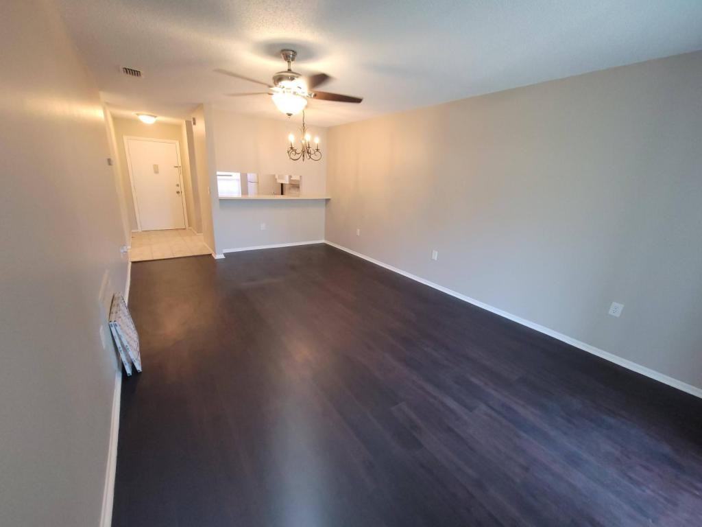 2917 Wainwright Ct - Photo 3 of 22