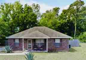 featured image of 535 N Forest Dr