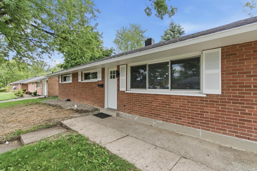 4731 Powell Rd - Photo 2 of 24
