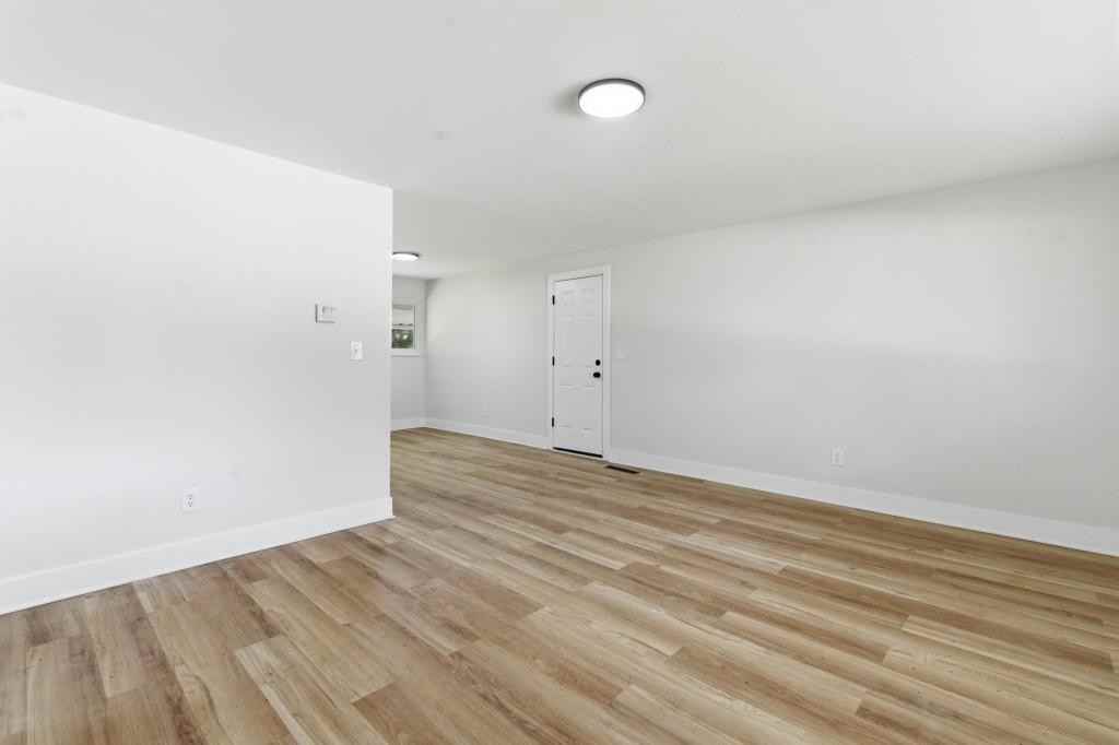 4731 Powell Rd - Photo 3 of 24