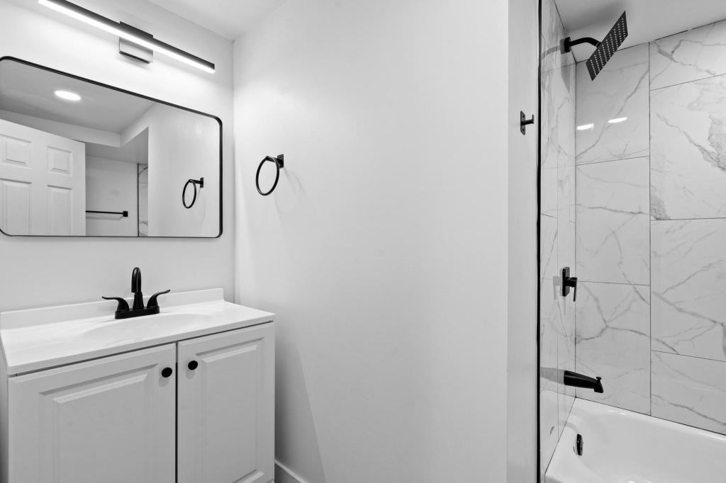 1210 Arbor Ave - Photo 7 of 30