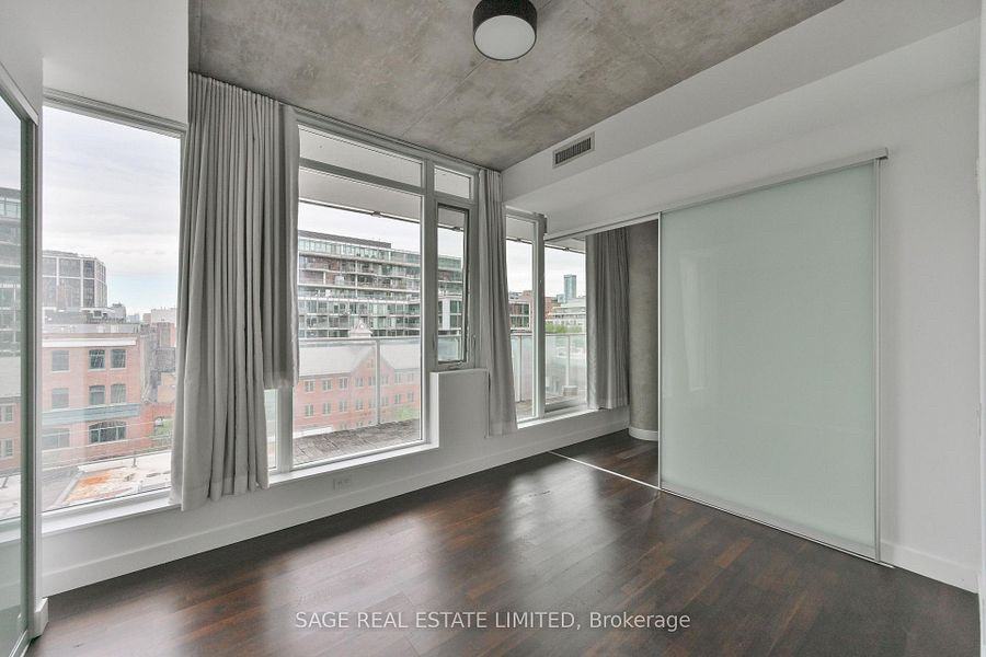75 Portland St - Photo 7