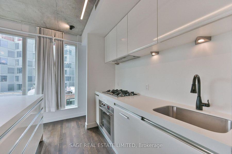 75 Portland St - Photo 8