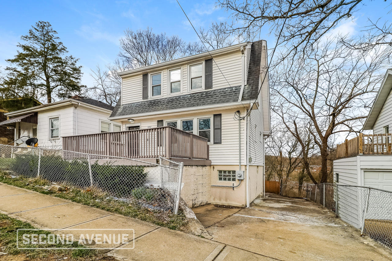 3157 Sunshine Ave - Photo 2 of 23