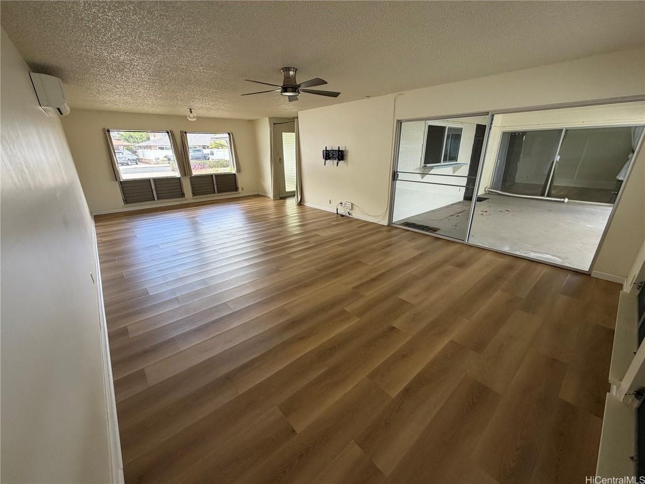 664 Kumukahi Pl - Photo 6 of 10